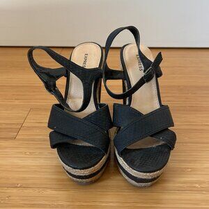 Express Women's Black Sz. 7M Wedge Sandals